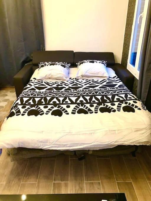 סנס Le Led Room,Centre Ville Place De Parking Gratuite מראה חיצוני תמונה